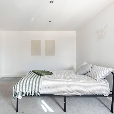 Luxurious 3-Bed Penthouse In Sheffield Leilighet Handsworth Eksteriør bilde