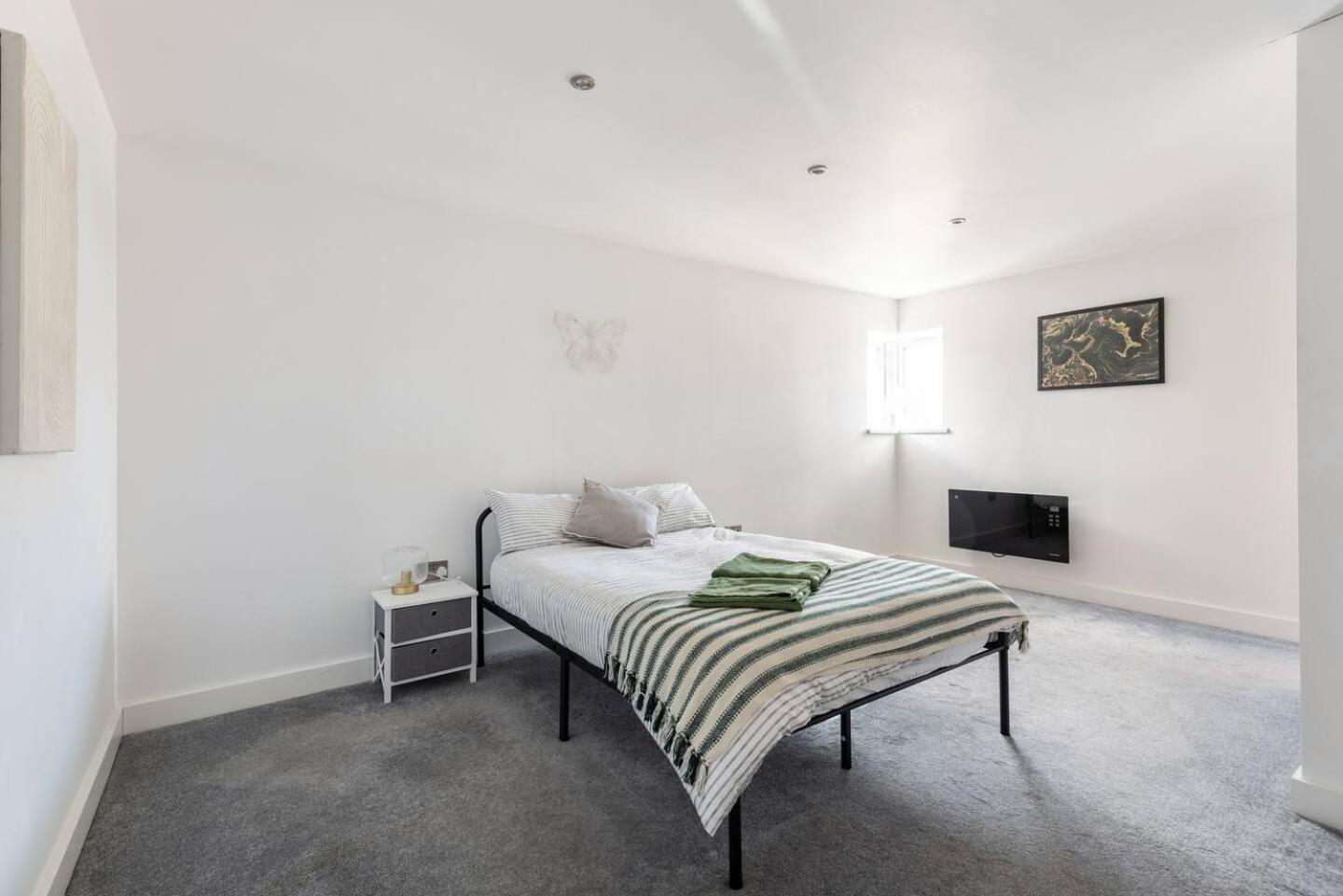 Luxurious 3-Bed Penthouse In Sheffield Leilighet Handsworth Eksteriør bilde
