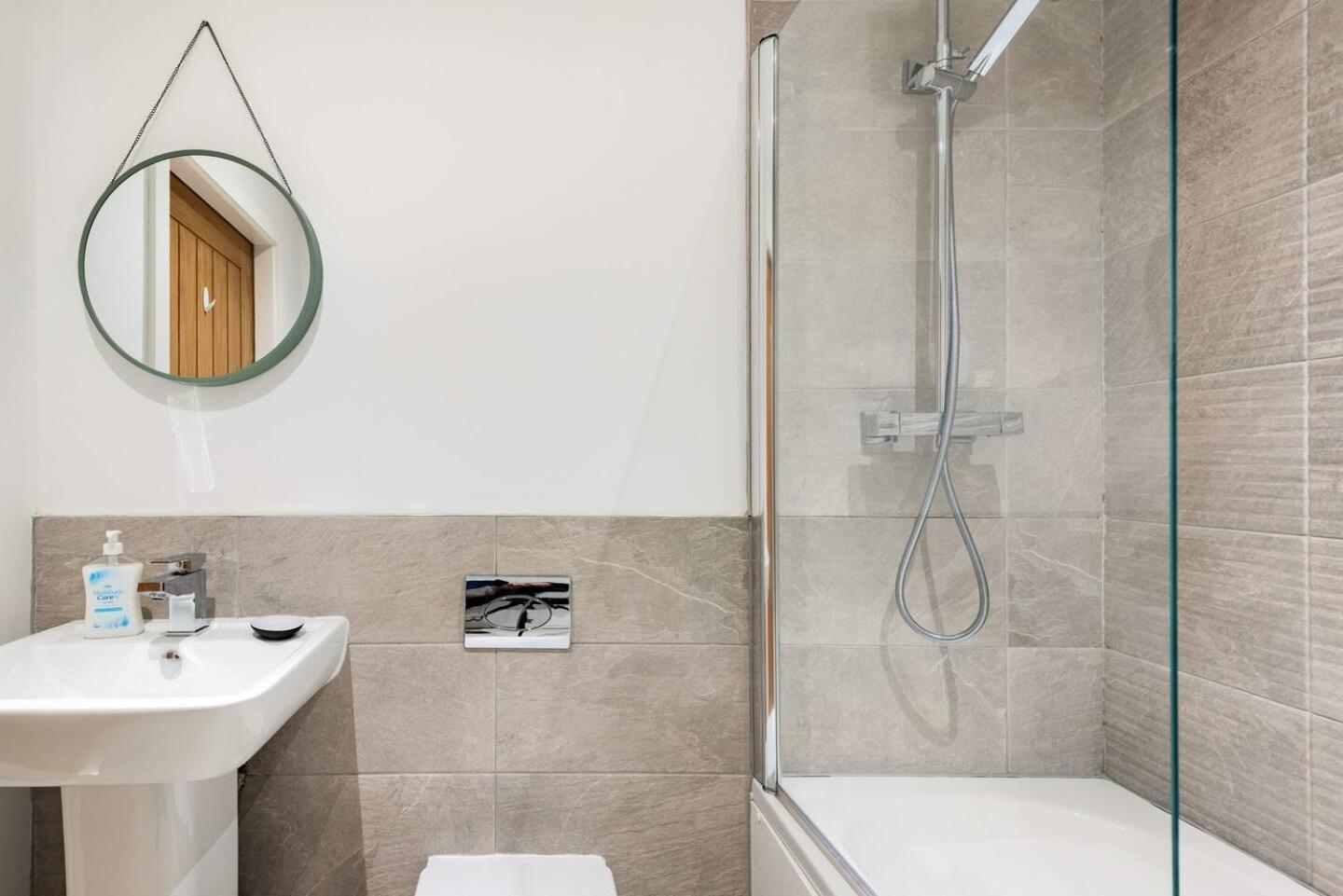 Luxurious 3-Bed Penthouse In Sheffield Leilighet Handsworth Eksteriør bilde